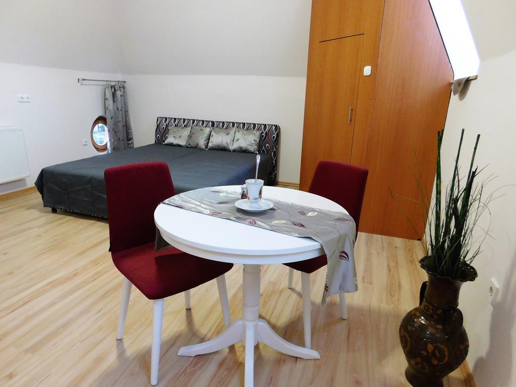 Tulipan Apartman Balatonalmádi المظهر الخارجي الصورة
