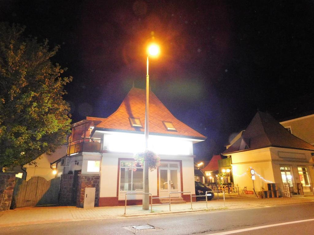 Tulipan Apartman Balatonalmádi المظهر الخارجي الصورة